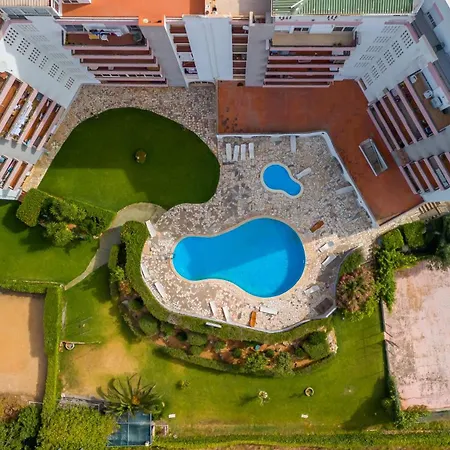 Comfy 3 Bdr Flat With Pool & Balcony By Lovelystay * ポルティマン