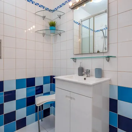 Appartement Comfy 3 Bdr Flat With Pool & Balcony By Lovelystay *