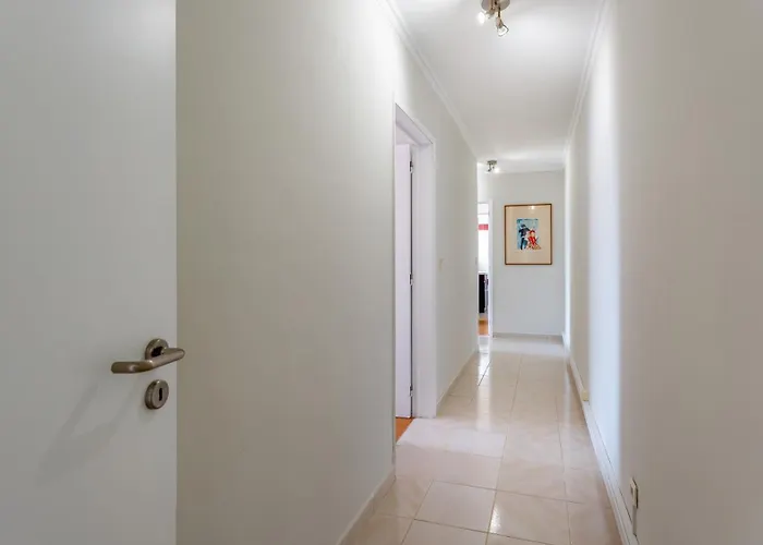 Comfy 3 Bdr Flat With Pool & Balcony By Lovelystay Appartamento *