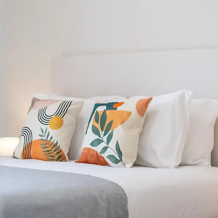 Daire Comfy 3 Bdr Flat With Pool & Balcony By Lovelystay