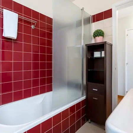 Comfy 3 Bdr Flat With Pool & Balcony By Lovelystay Daire Portimão